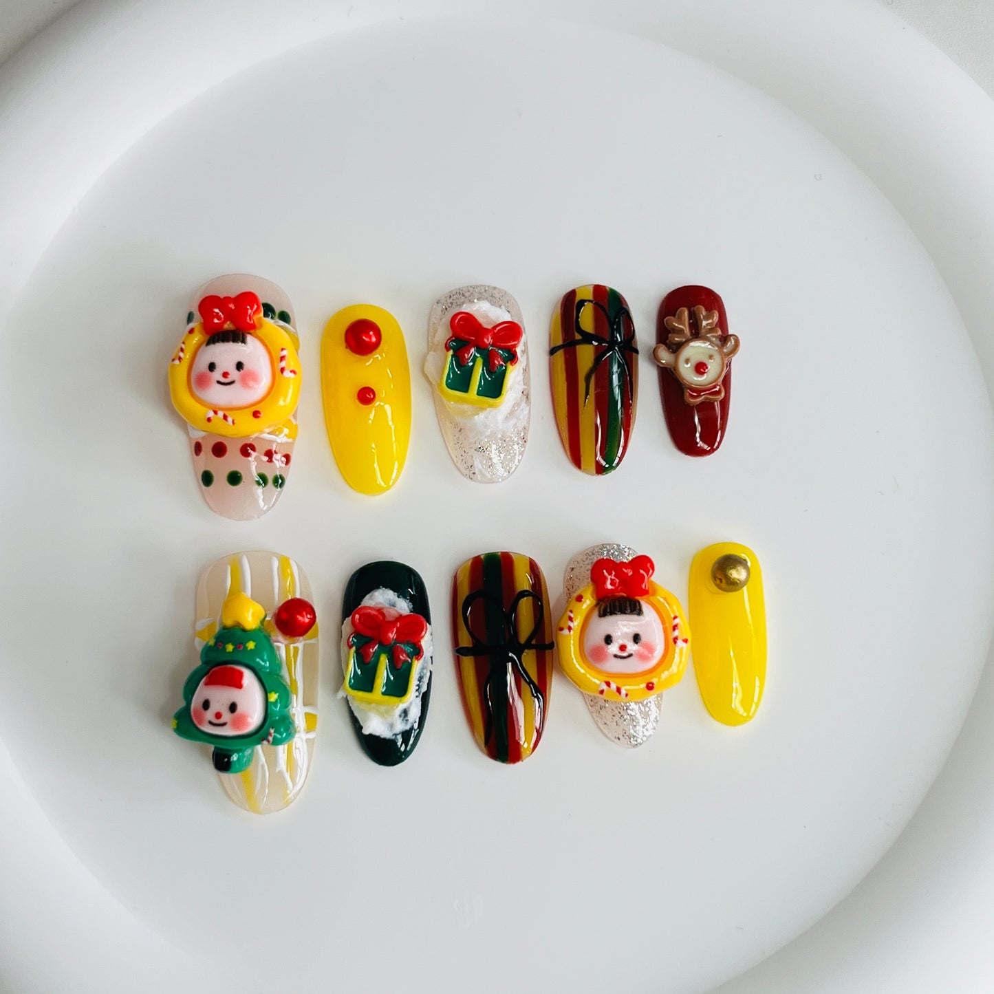 [Tiktok Living] Christmas Nails Collection | Reuseable Nails wtih Nail tools