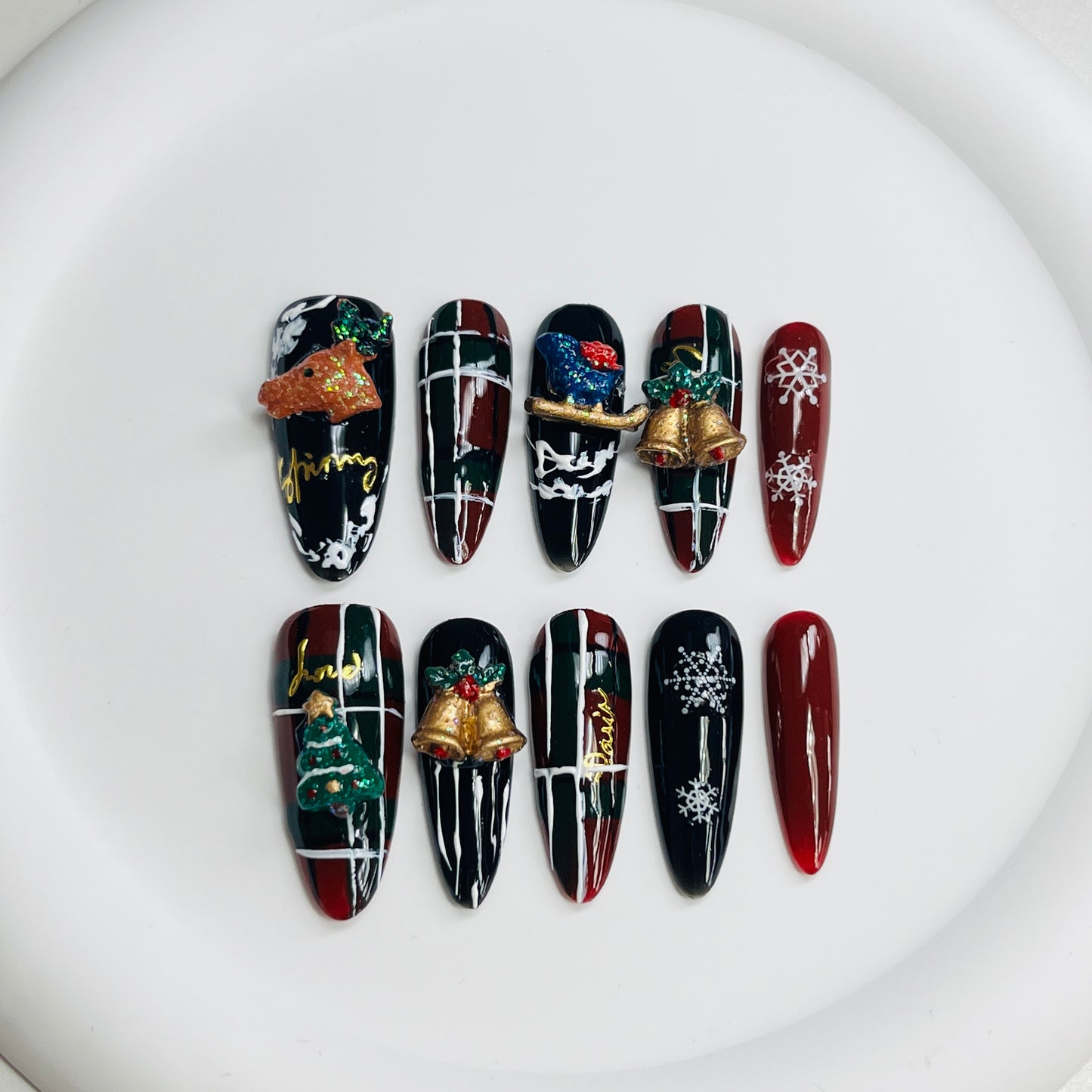 [Tiktok Living] Christmas Nails Collection | Reuseable Nails wtih Nail tools