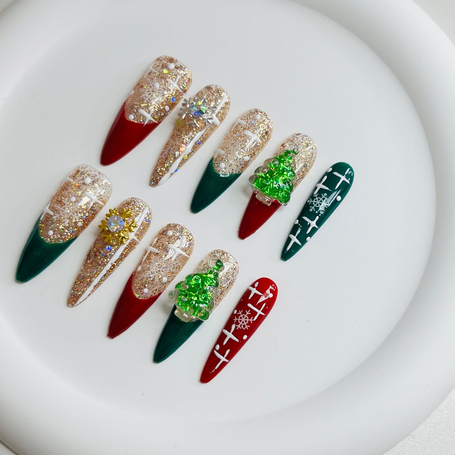 [Tiktok Living] Christmas Nails Collection | Reuseable Nails wtih Nail tools