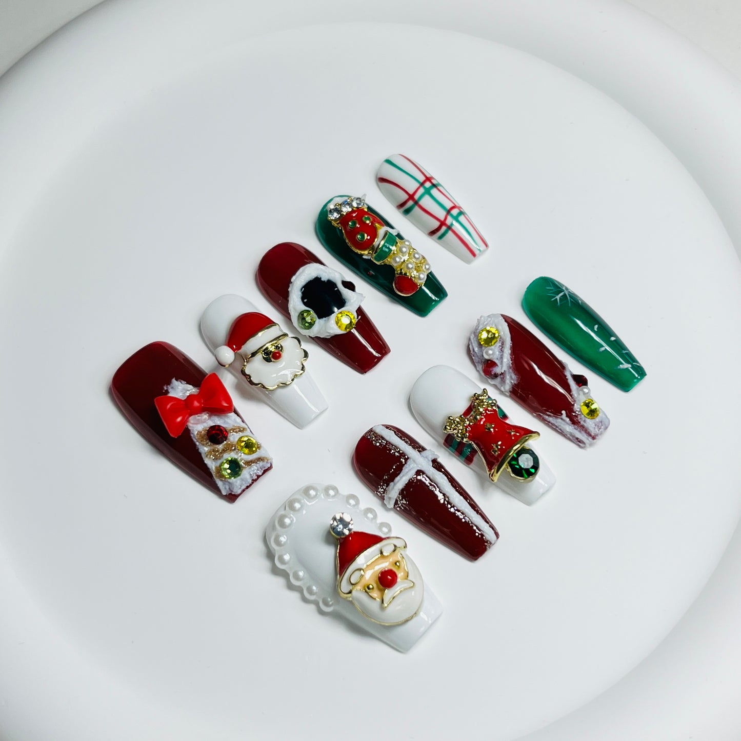 [Tiktok Living] Christmas Nails Collection | Reuseable Nails wtih Nail tools