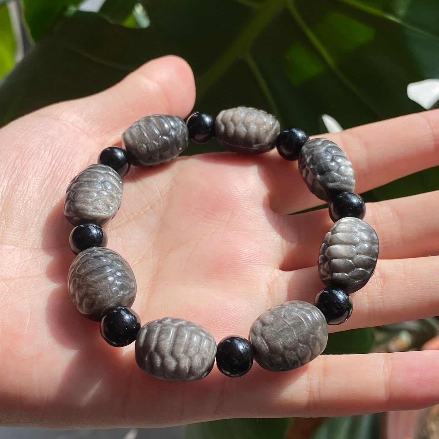 16x11mm Natural Turtle Silver Obsidian