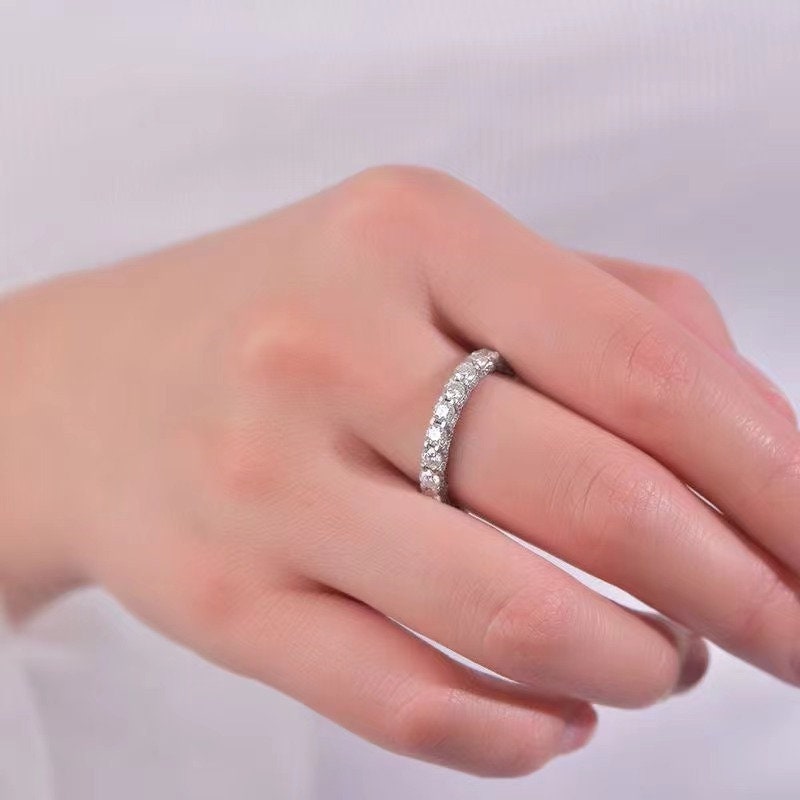 Anell de compromís Moissanite Plata de llei 925 | Anell d'apilament | Banda de noces | Banda de noces | Anell de diamants | Anell de promesa Anell de pedres múltiples